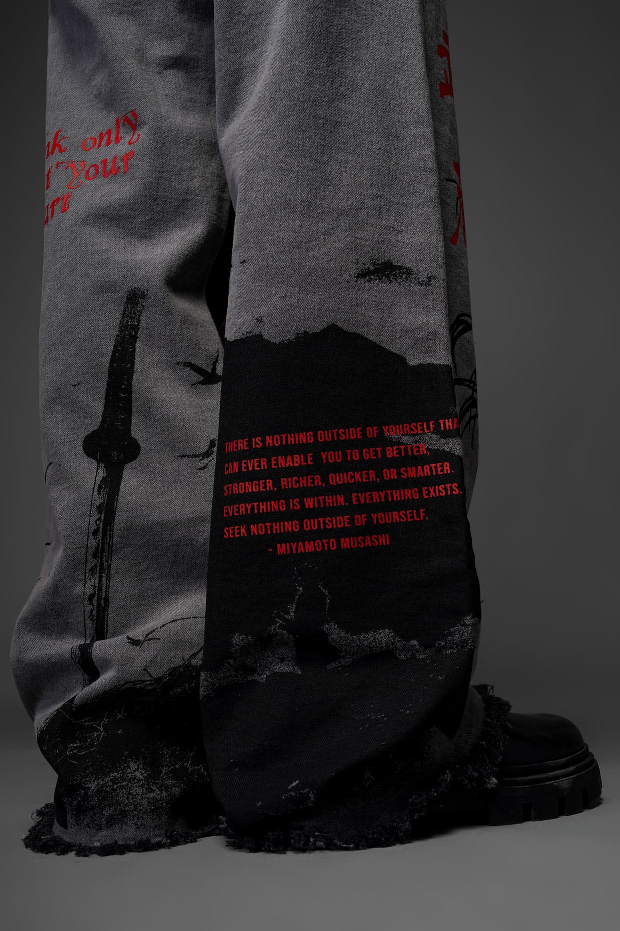 Invincible - Loose Fit Denim Jeans